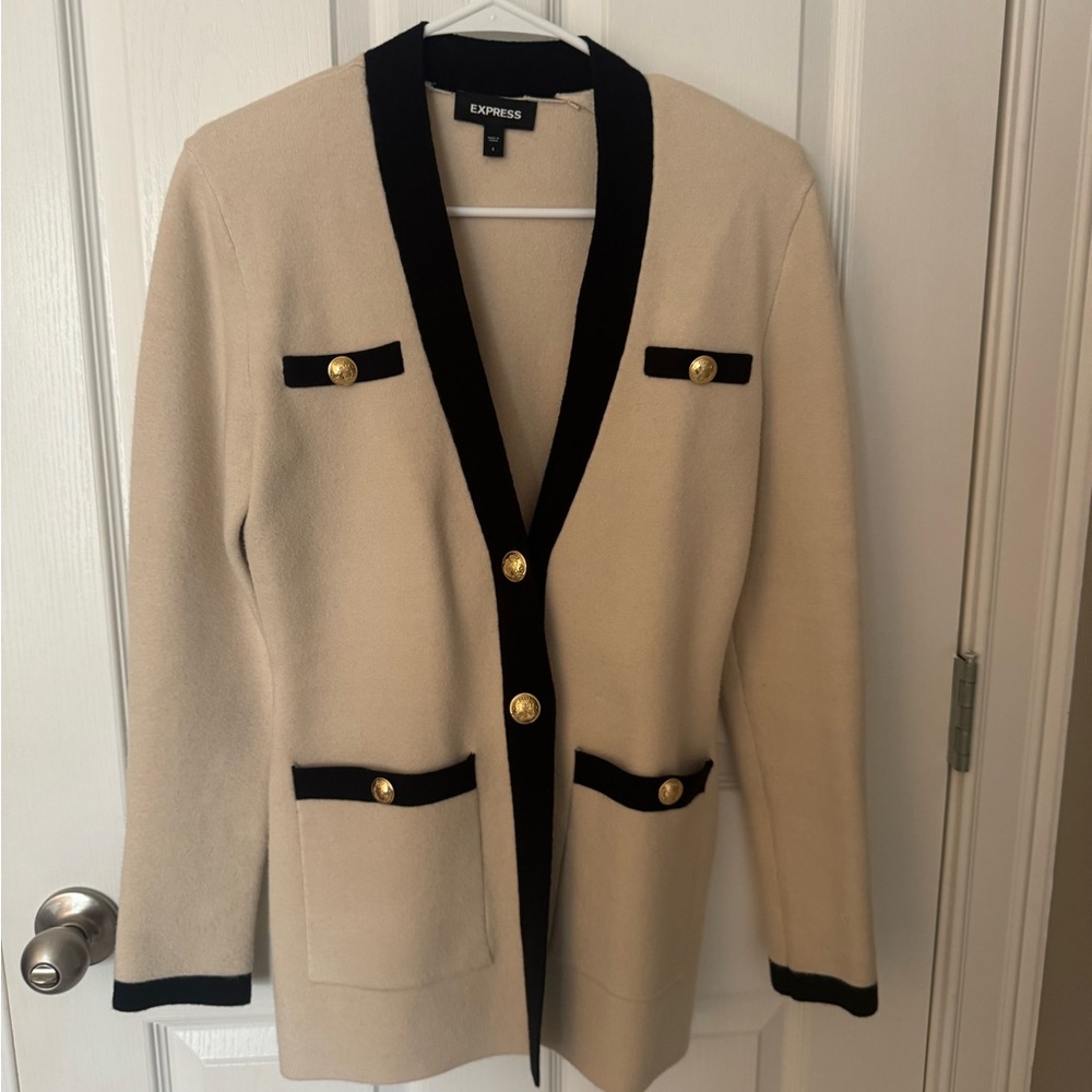 Express Women's Beige and Black Buttoned Jacket